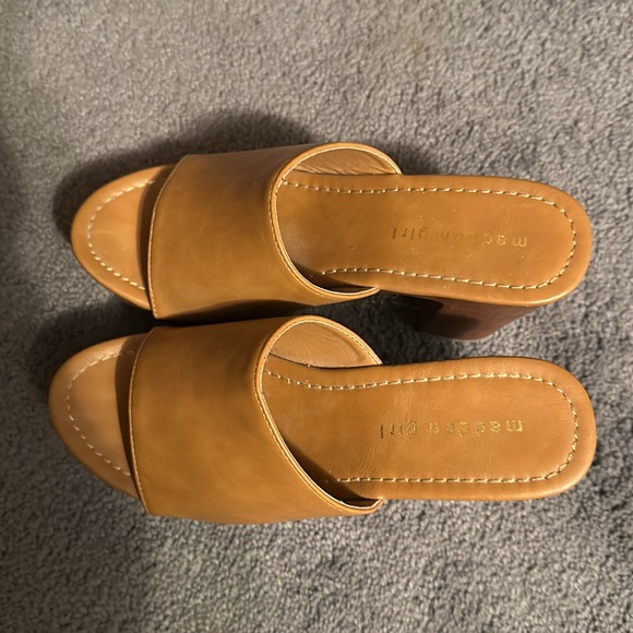 Like new platform shoes - Picture 2 of 4